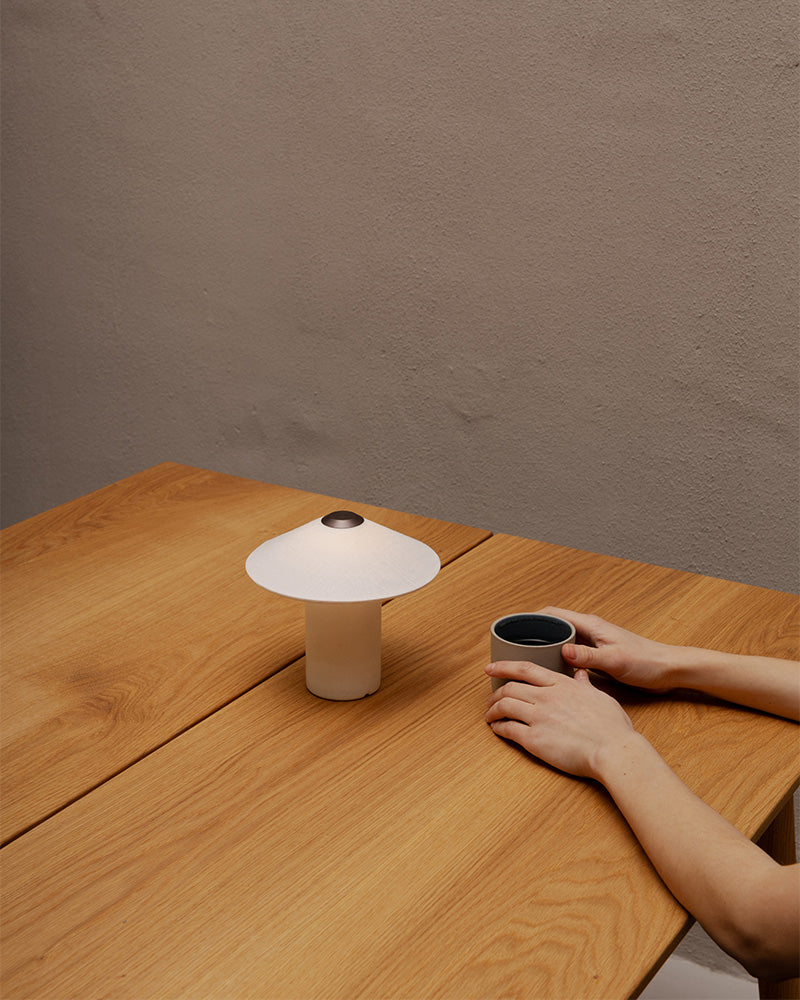 FUTÉ / Table 180