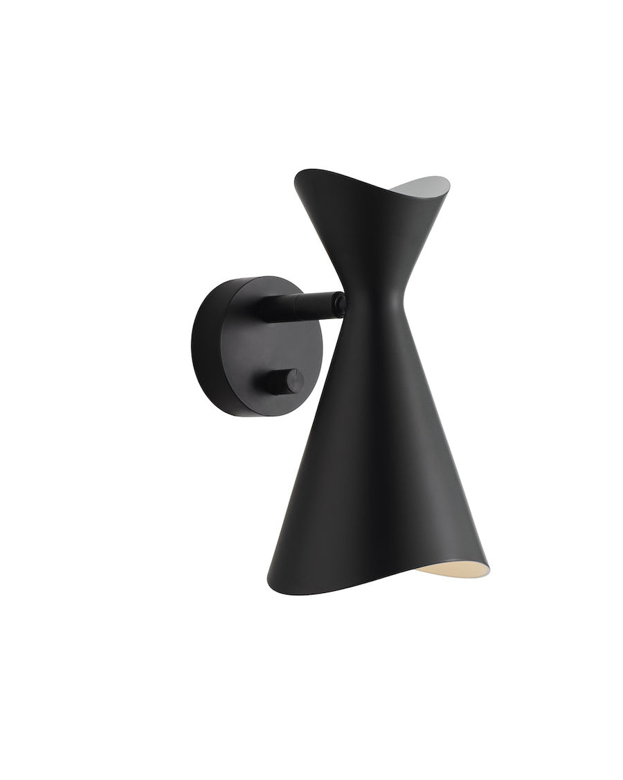 NINOTCHKA / Wand 125