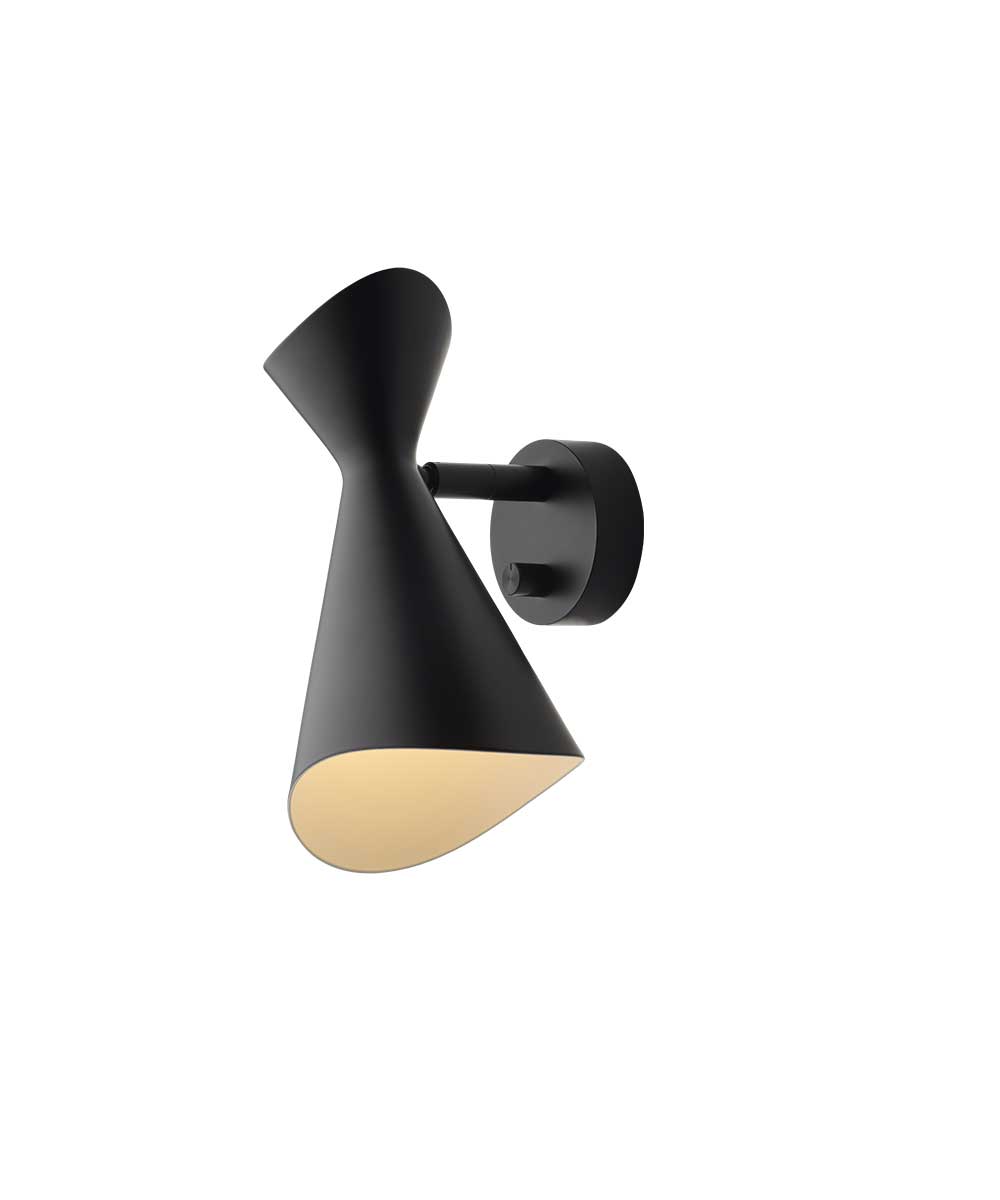 NINOTCHKA / Wall 125