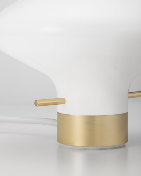 REPOSE 175 table lamp | Black and brass | LYFA